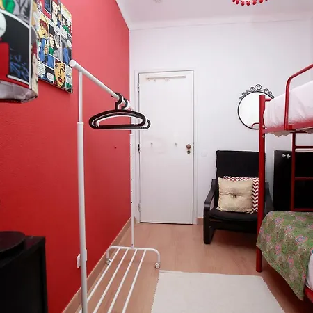 Hostel In Love